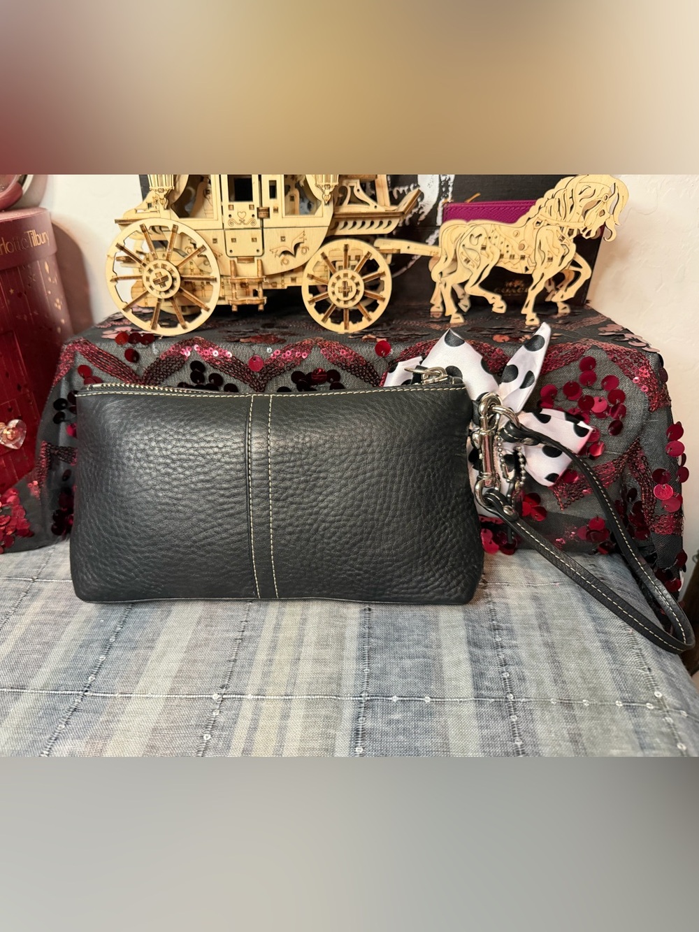 Coach Black Pebbled Leather Wristlet w Polka Dot Scarf - Picture 3 of 14